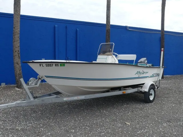 Slide: The Image of Key Largo 160 Center Console 2004 - 2