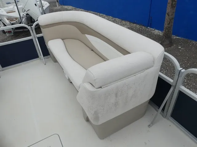 Slide: The Image of Southwind 229LC Hybrid Boat 229LC 2015 - 12