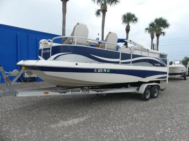Slide: The Image of Southwind 229LC Hybrid Boat 229LC 2015 - 2