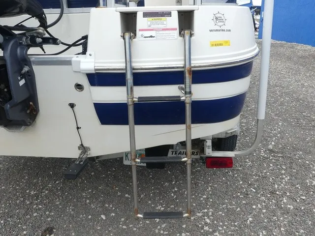 Slide: The Image of Southwind 229LC Hybrid Boat 229LC 2015 - 20