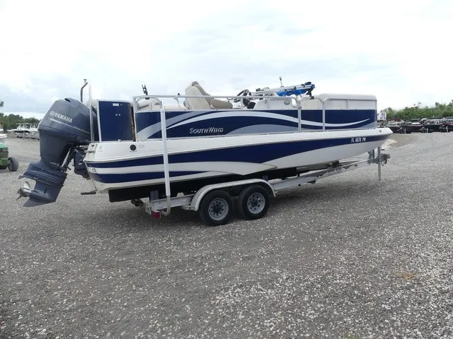 Slide: The Image of Southwind 229LC Hybrid Boat 229LC 2015 - 5