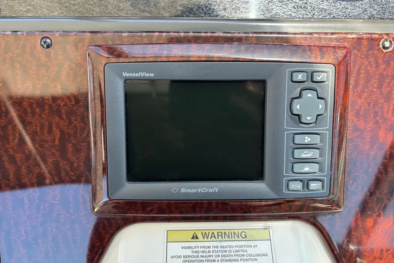 Slide: The Image of SmartCraft VesselView display on 2013 Sea Ray Sundancer 310 dashboard. - 18