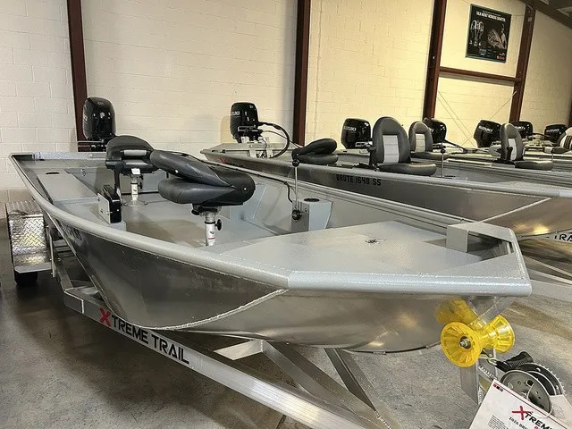 The Image of Xtreme Boats Brute 1754 SS 2026 - 1
