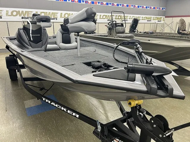 The Image of Tracker 175 PRO TEAM™ 175 2027 - 1