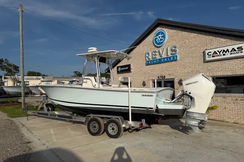 Slide: The Image of 2002 Silverhawk 240 Center Console boat on trailer at Revis Yacht Sales. - 4