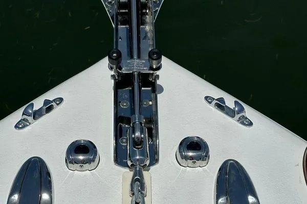 Slide: The Image of Yellowfin 32 Offshore 2012 - 14