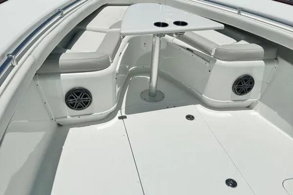 Slide: The Image of Yellowfin 32 Offshore 2012 - 47