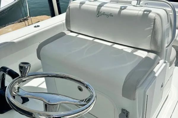 Slide: The Image of Yellowfin 32 Offshore 2012 - 27