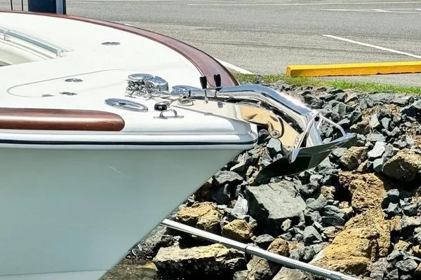 Slide: The Image of Yellowfin 32 Offshore 2012 - 13