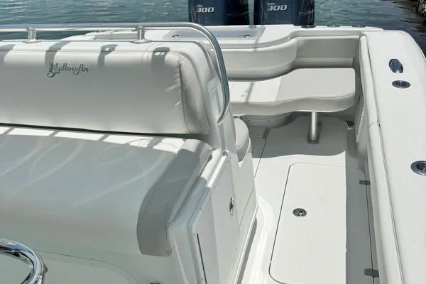 Slide: The Image of Yellowfin 32 Offshore 2012 - 21