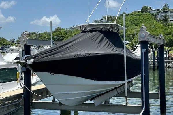 Slide: The Image of Yellowfin 32 Offshore 2012 - 8