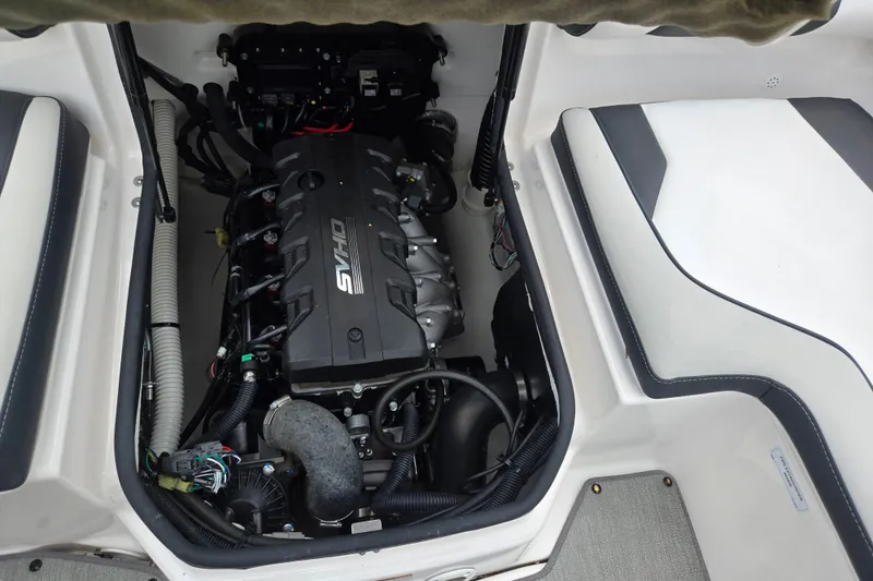 Slide: The Image of Engine compartment of 2023 Yamaha Boats AR195, showcasing the SVHO engine. - 24