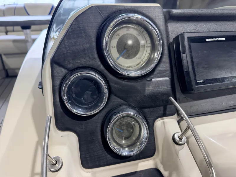 Slide: The Image of Sylvan S3 Rear Lounge with Sport Tower & 150HP Yamaha SHO VMAX 2017 - 30