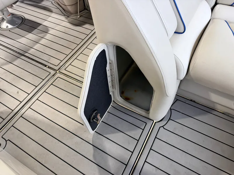 Slide: The Image of Sylvan S3 Rear Lounge with Sport Tower & 150HP Yamaha SHO VMAX 2017 - 19