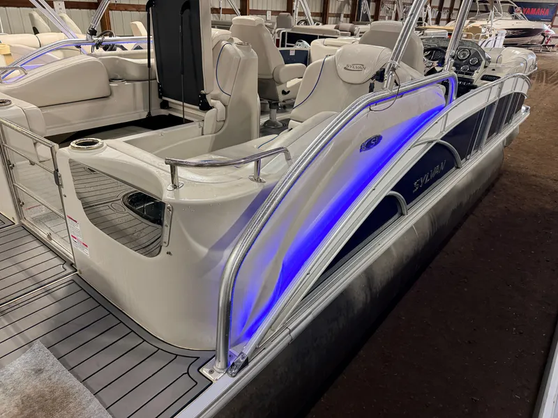 Slide: The Image of Sylvan S3 Rear Lounge with Sport Tower & 150HP Yamaha SHO VMAX 2017 - 67