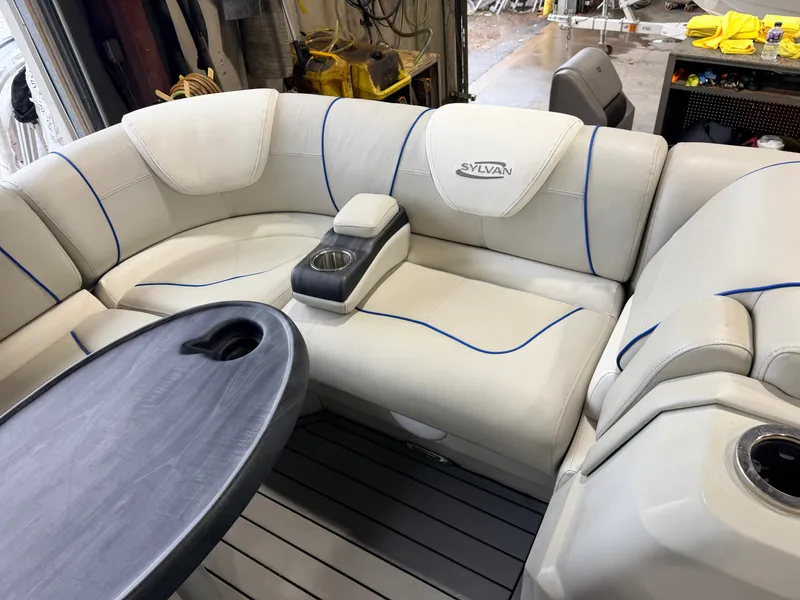 Slide: The Image of Sylvan S3 Rear Lounge with Sport Tower & 150HP Yamaha SHO VMAX 2017 - 13