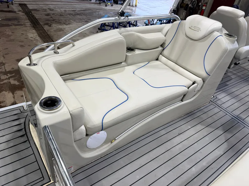 Slide: The Image of Sylvan S3 Rear Lounge with Sport Tower & 150HP Yamaha SHO VMAX 2017 - 52