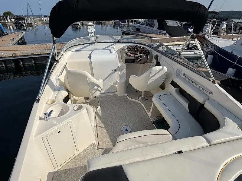 Slide: The Image of Rinker 232 Captiva Cuddy 2002 - 3