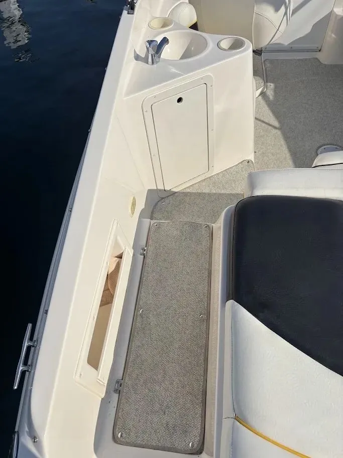 Slide: The Image of Rinker 232 Captiva Cuddy 2002 - 5