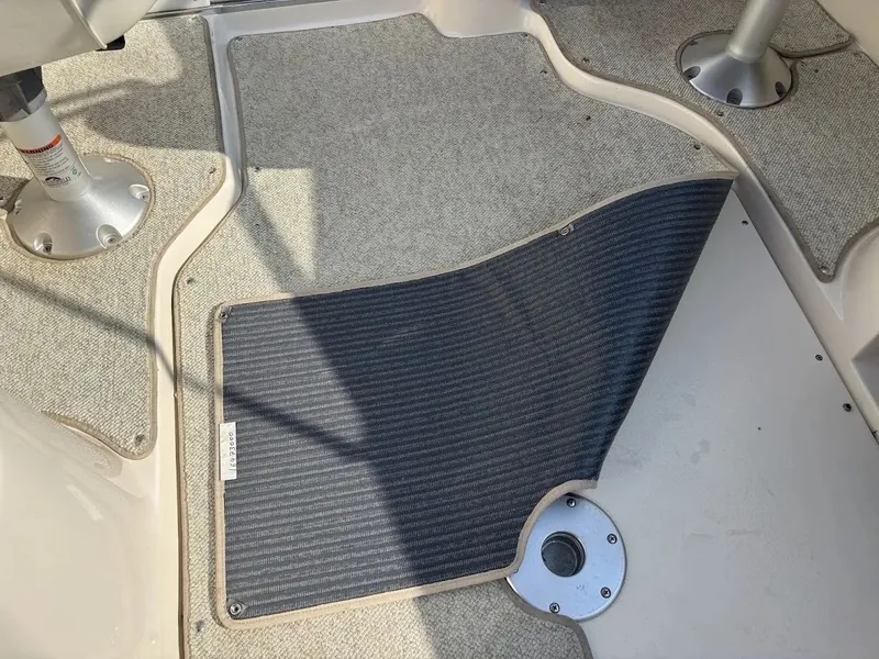 Slide: The Image of Rinker 232 Captiva Cuddy 2002 - 30
