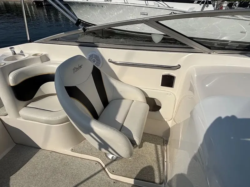 Slide: The Image of Rinker 232 Captiva Cuddy 2002 - 9