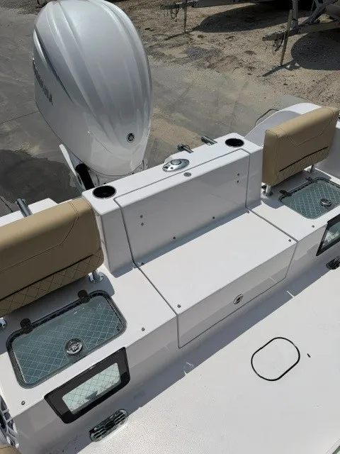 Slide: The Image of Sportsman Heritage 231 Center Console 2026 - 11