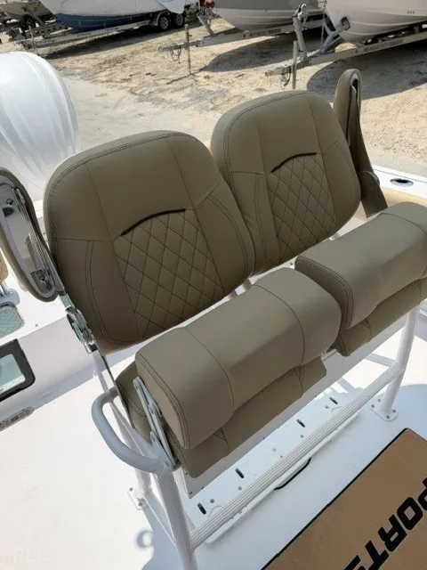 Slide: The Image of Sportsman Heritage 231 Center Console 2026 - 4