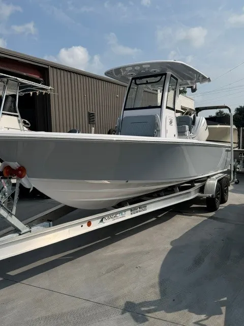 Slide: The Image of Sportsman Masters 247OE Bay Boat 2026 - 7