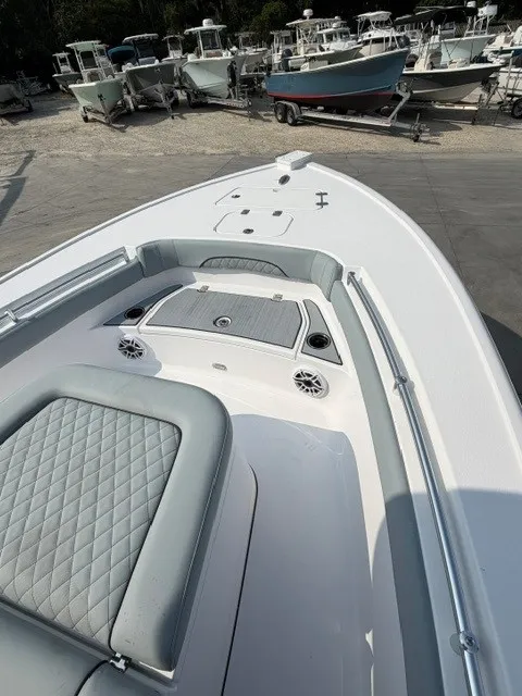 Slide: The Image of Sportsman Masters 247OE Bay Boat 2026 - 11