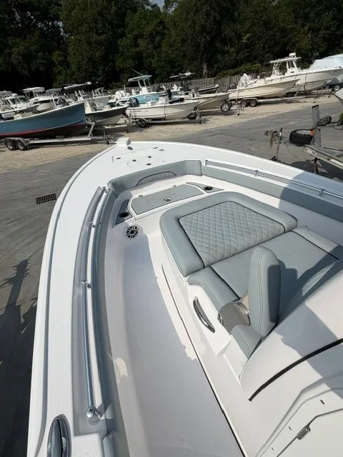 Slide: The Image of Sportsman Masters 247OE Bay Boat 2026 - 8