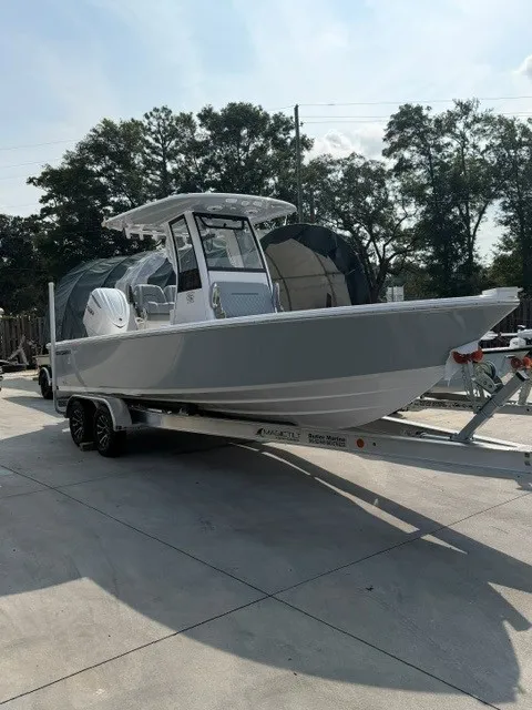 The Image of Sportsman Masters 247OE Bay Boat 2026 - 1