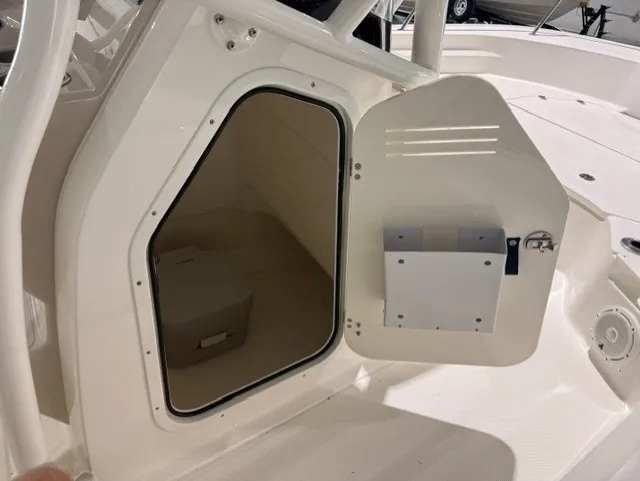 Slide: The Image of Boston Whaler 210 Montauk 2027 - 16