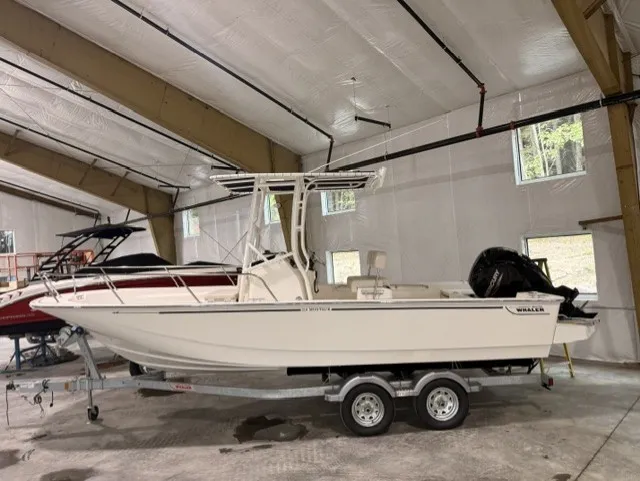Slide: The Image of Boston Whaler 210 Montauk 2027 - 2