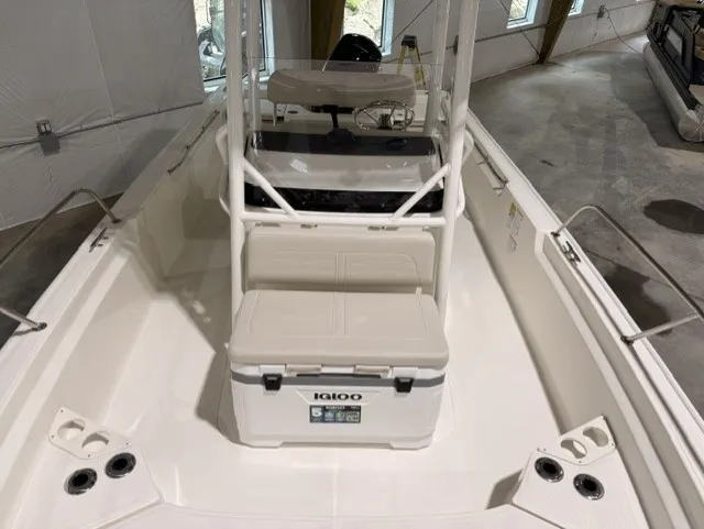 Slide: The Image of Boston Whaler 210 Montauk 2027 - 7