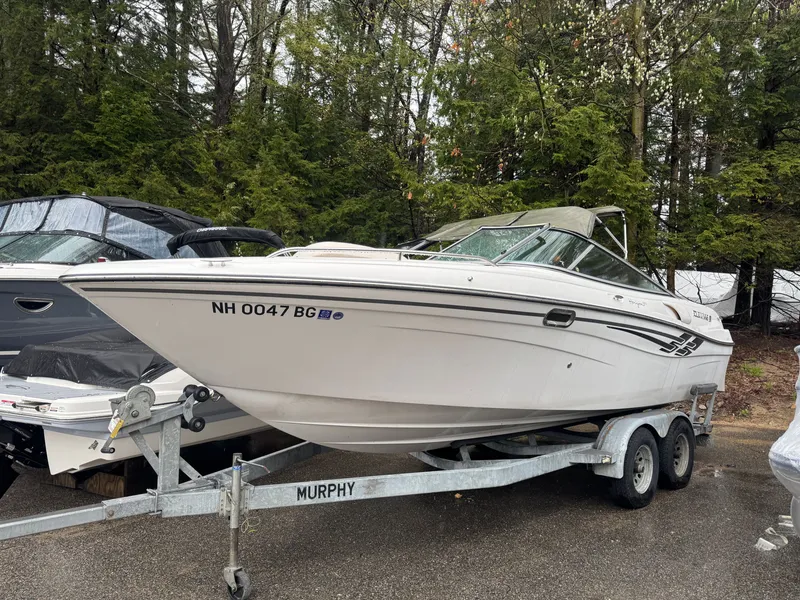 The Image of Four Winns 230 Horizon 2001 - 1