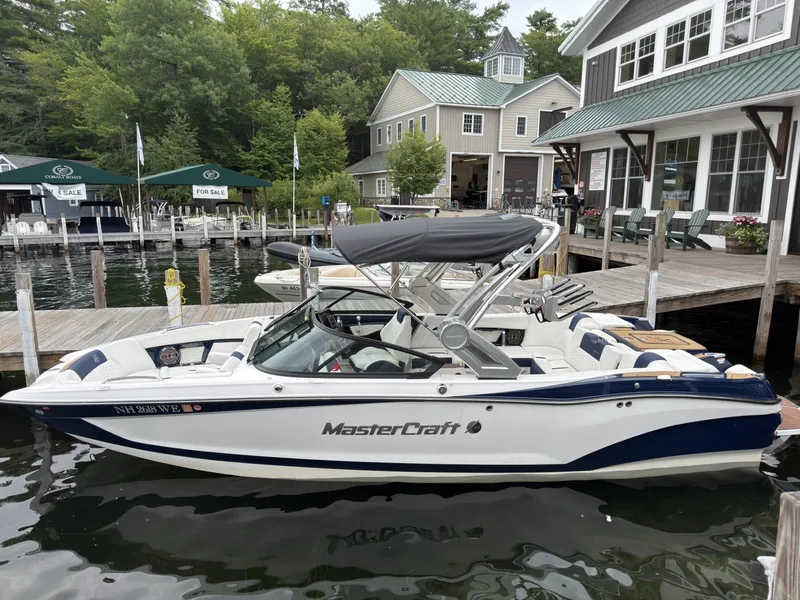 The Image of MasterCraft X24 2022 - 1