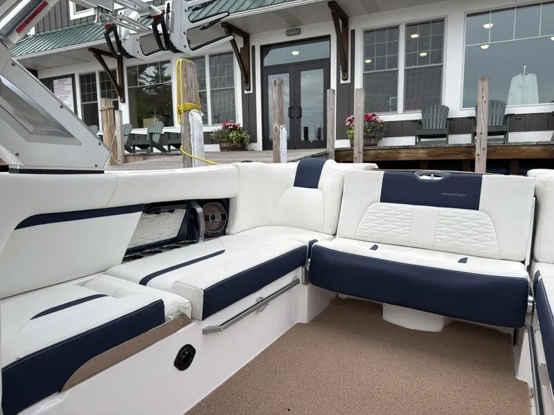 Slide: The Image of MasterCraft X24 2022 - 13