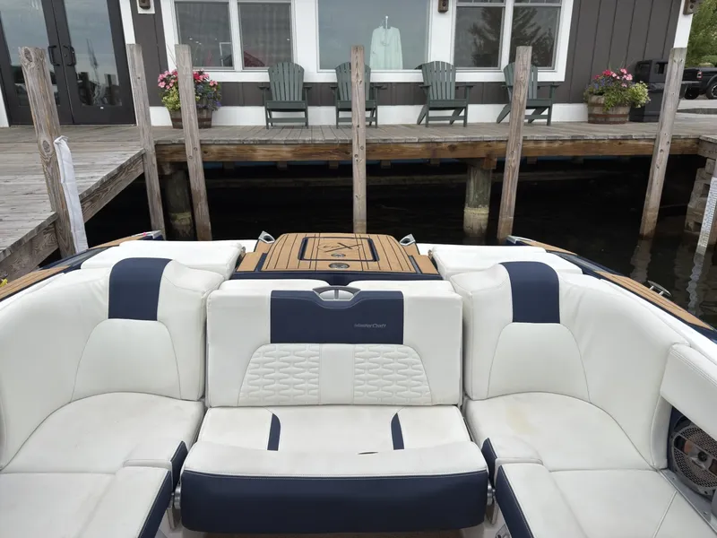 Slide: The Image of MasterCraft X24 2022 - 18