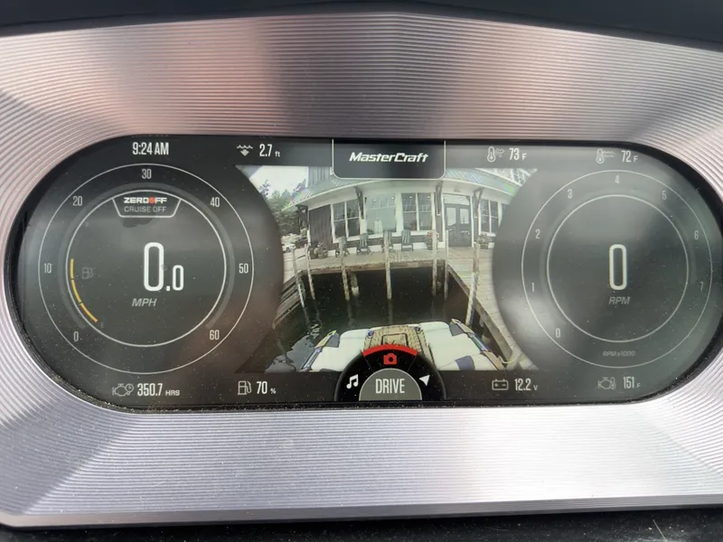 Slide: The Image of MasterCraft X24 2022 - 15