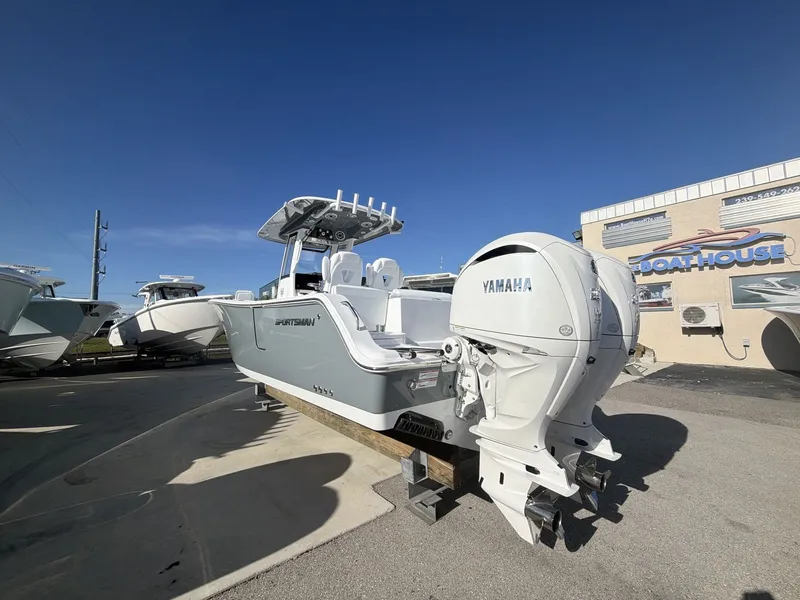 Slide: The Image of Sportsman Heritage 261 Center Console 2027 - 17