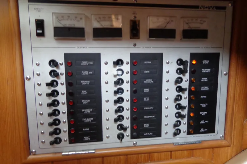 Slide: The Image of Electrical control panel on a 1988 Ta Shing Tashiba Cutter sailboat. - 48