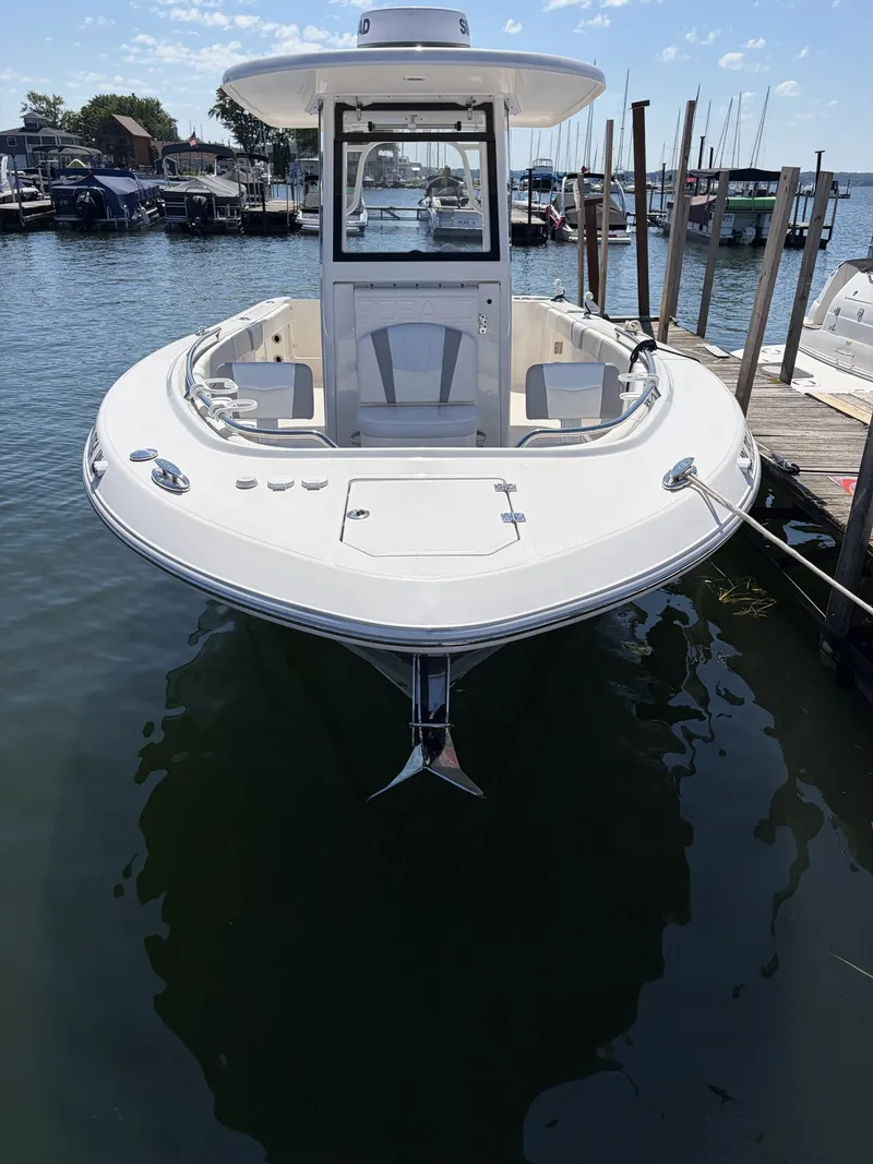 Slide: The Image of Robalo R 272 2022 - 2