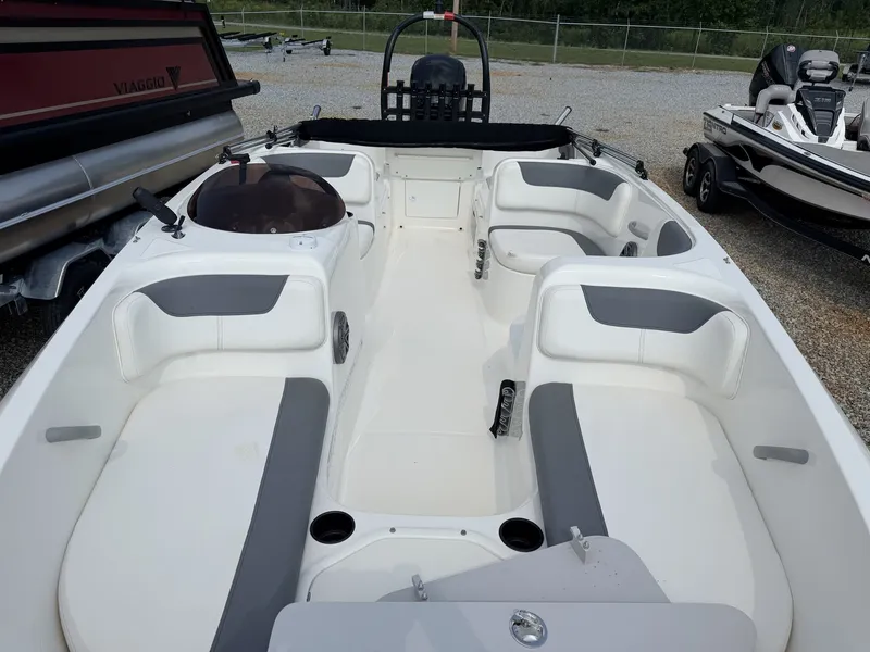 Slide: The Image of Bayliner 180 Element XL 2018 - 19