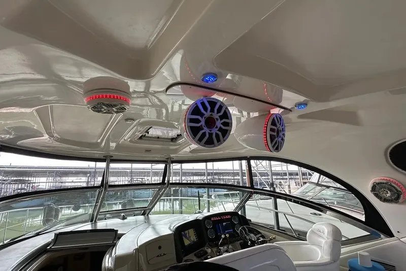 Slide: The Image of Interior view of 2006 Sea Ray 44 Sundancer yacht with modern audio system. - 44
