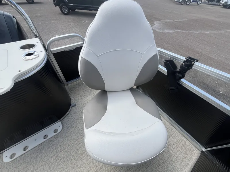 Slide: The Image of Grand GT2380RF 2019 - 29