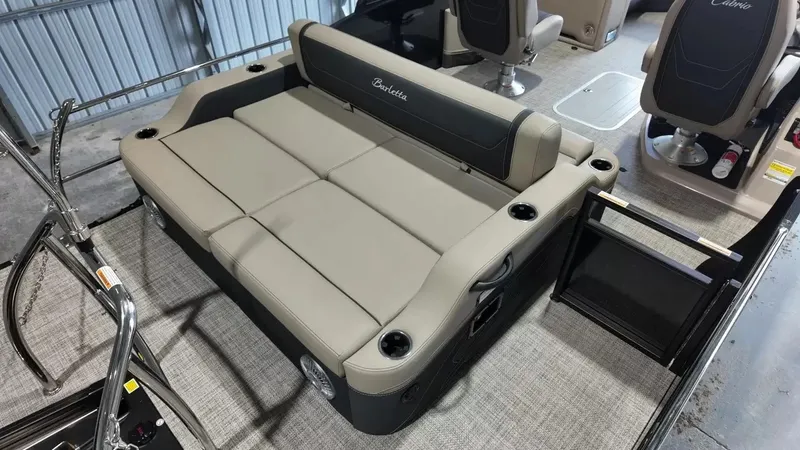 Slide: The Image of Barletta Cabrio 22UC 2027 - 55