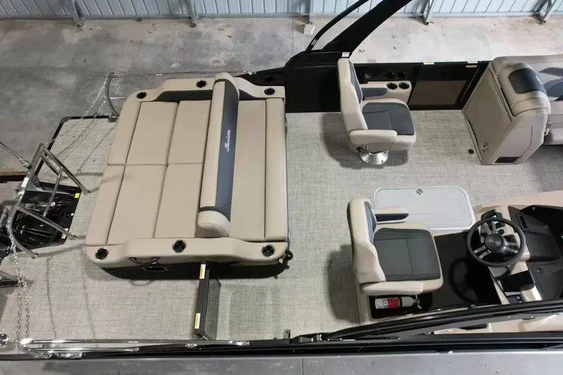 Slide: The Image of Barletta Cabrio 22UC 2027 - 50