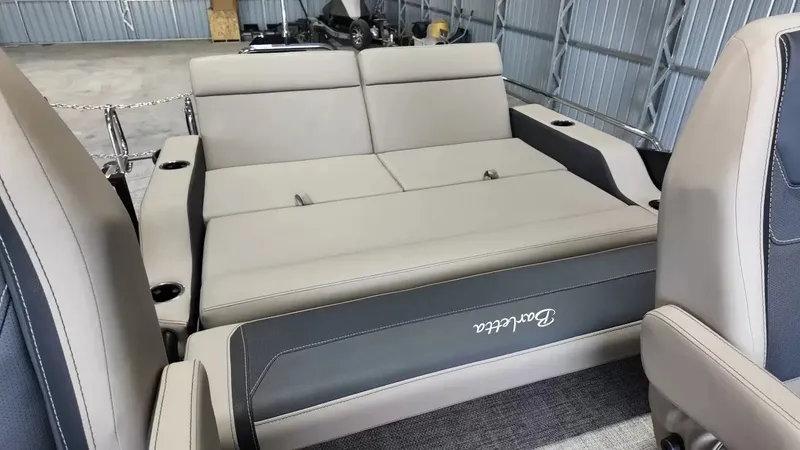 Slide: The Image of Barletta Cabrio 22UC 2027 - 53