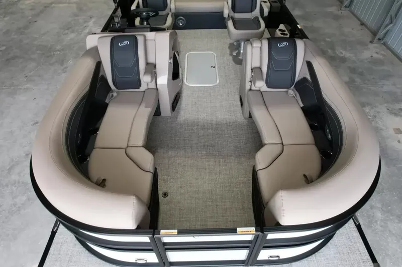Slide: The Image of Barletta Cabrio 22UC 2027 - 26