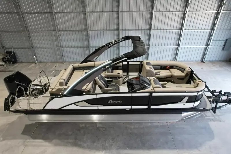 Slide: The Image of Barletta Lusso 23UA 2027 - 3